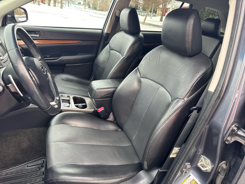 Subaru Outback 2.5i Limited 2014