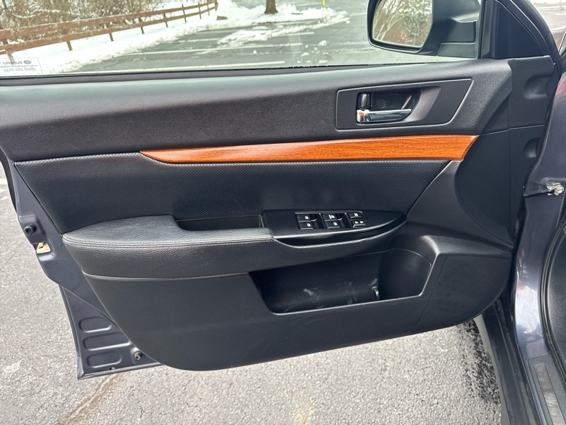 Subaru Outback 2.5i Limited 2014