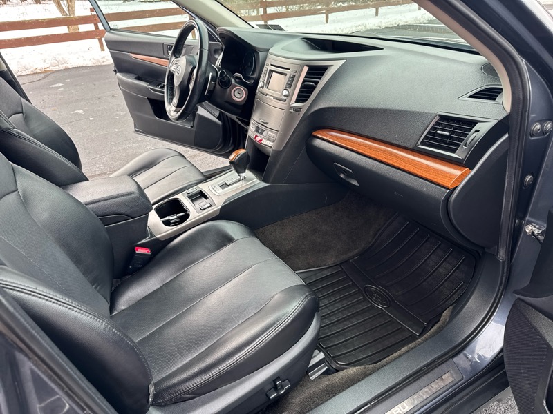 Subaru Outback 2.5i Limited 2014