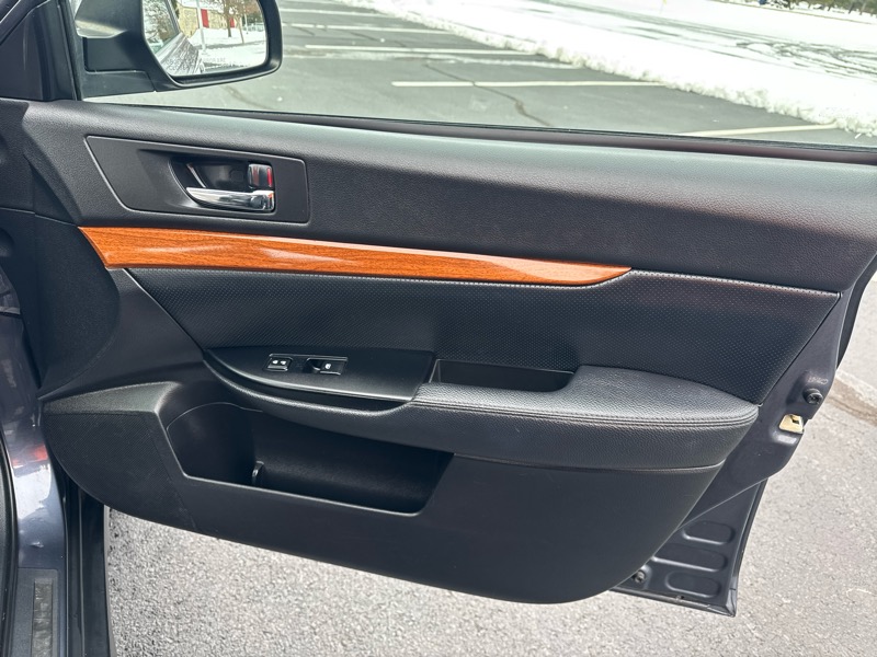 Subaru Outback 2.5i Limited 2014