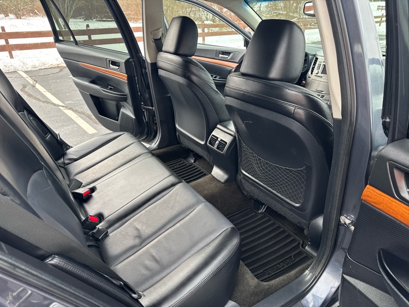 Subaru Outback 2.5i Limited 2014