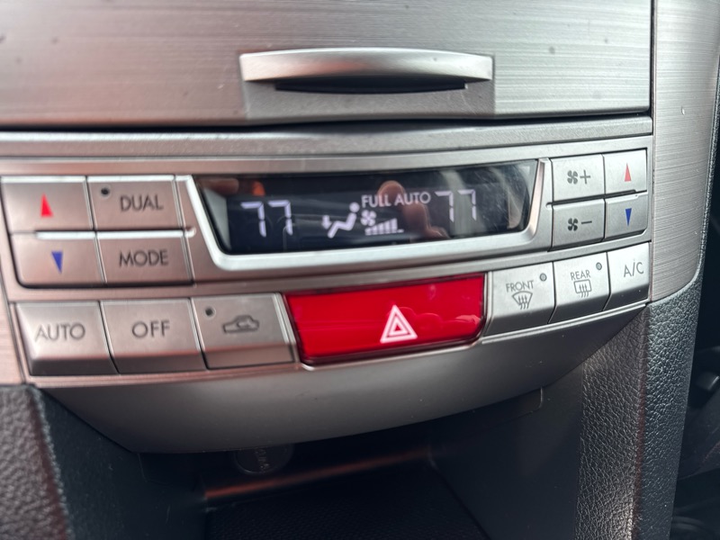 Subaru Outback 2.5i Limited 2014