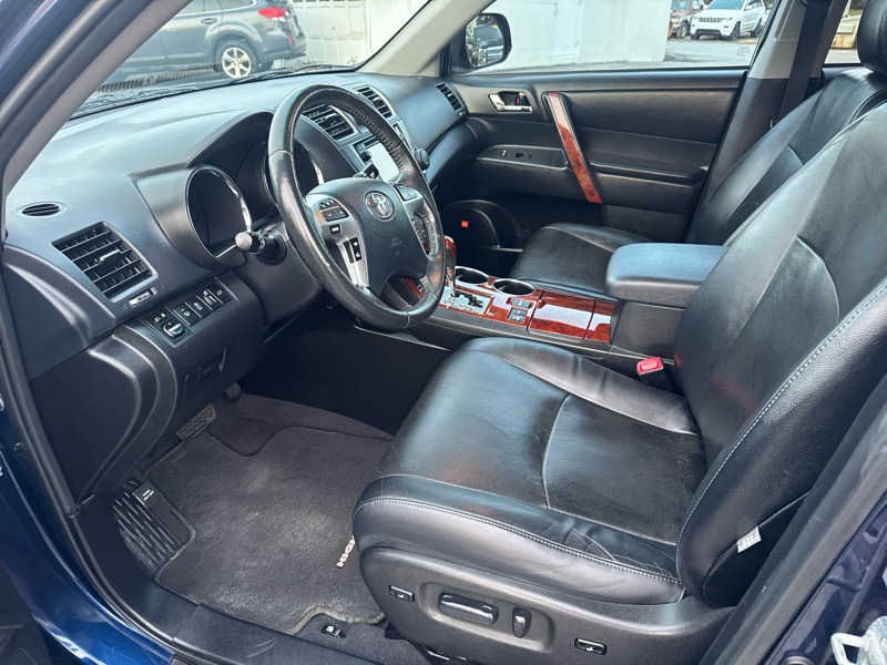 Toyota Highlander Limited 4WD 2013