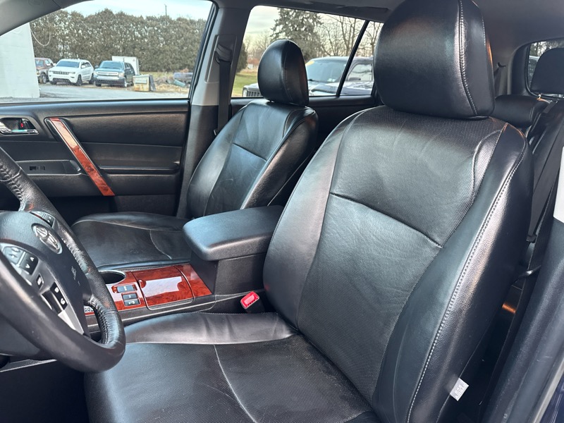 Toyota Highlander Limited 4WD 2013