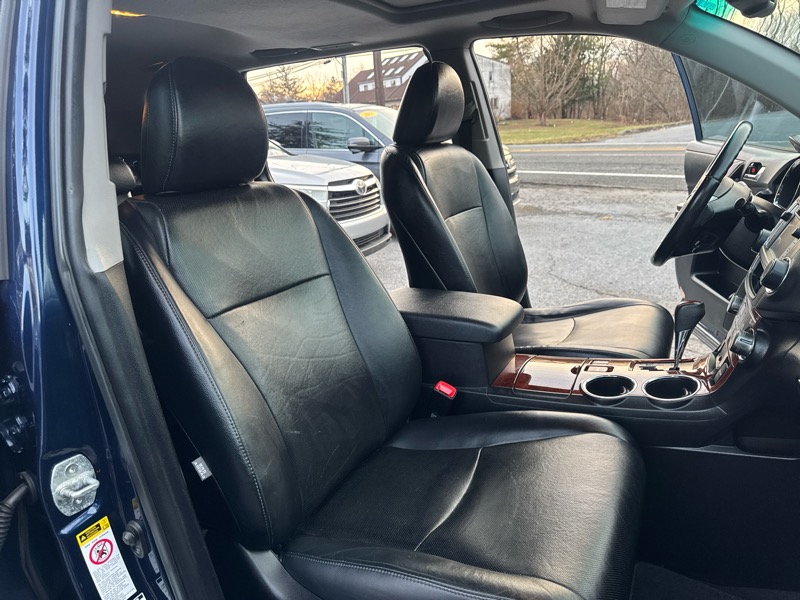 Toyota Highlander Limited 4WD 2013