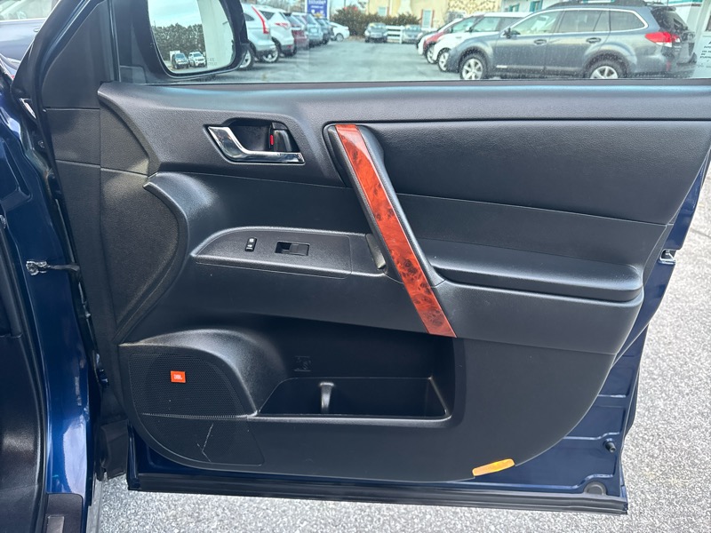 Toyota Highlander Limited 4WD 2013