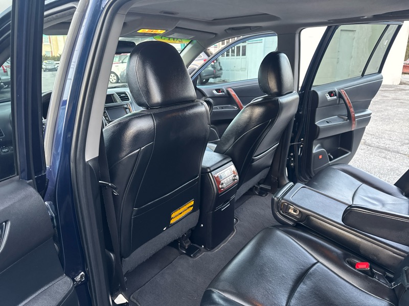 Toyota Highlander Limited 4WD 2013