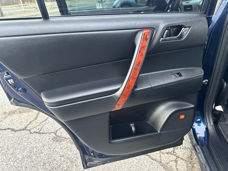 Toyota Highlander Limited 4WD 2013