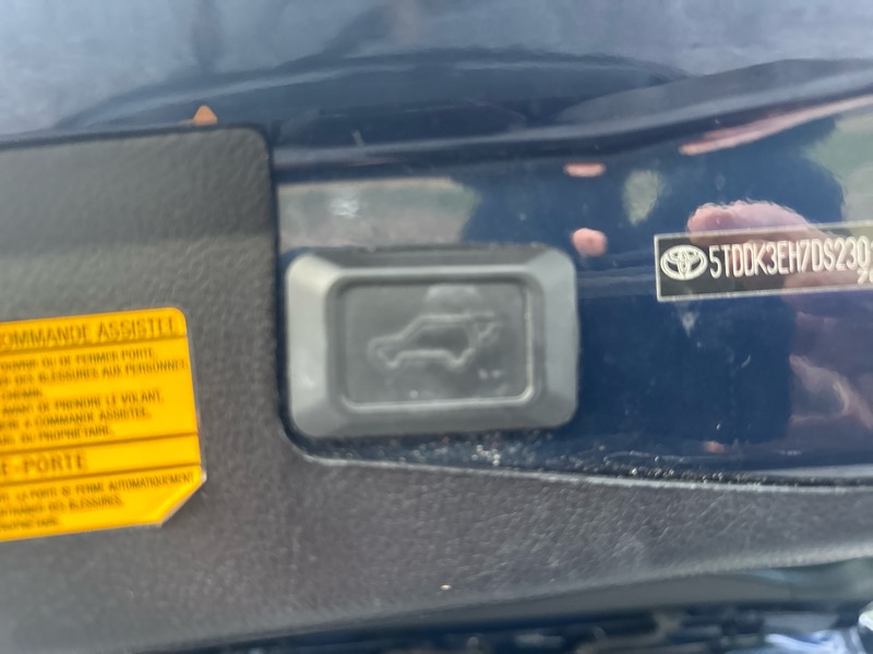 Toyota Highlander Limited 4WD 2013