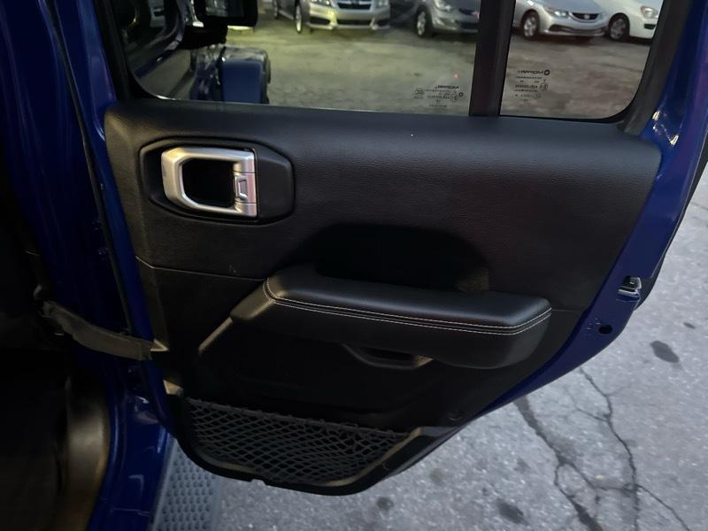 Jeep Wrangler Unlimited Sahara 2019