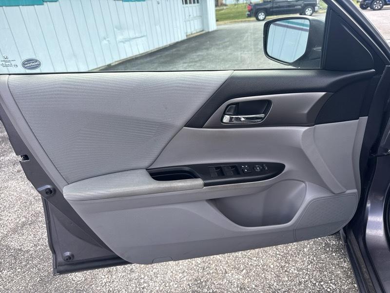 Honda Accord LX 4-Door Sedan 2014