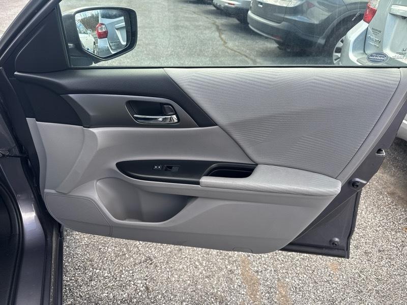 Honda Accord LX 4-Door Sedan 2014