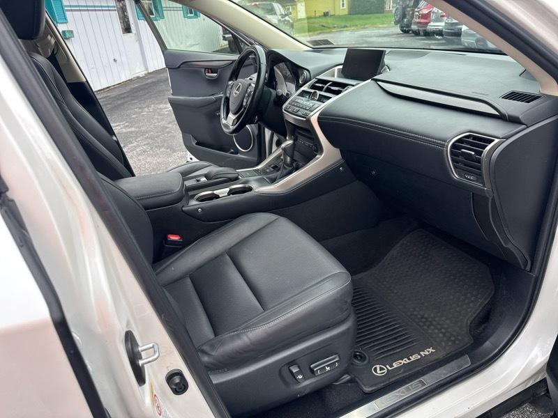 Lexus NX 200t AWD 2017