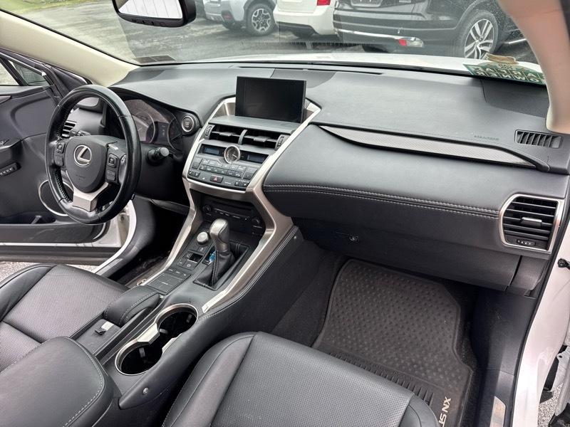 Lexus NX 200t AWD 2017