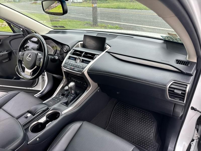 Lexus NX 200t AWD 2017