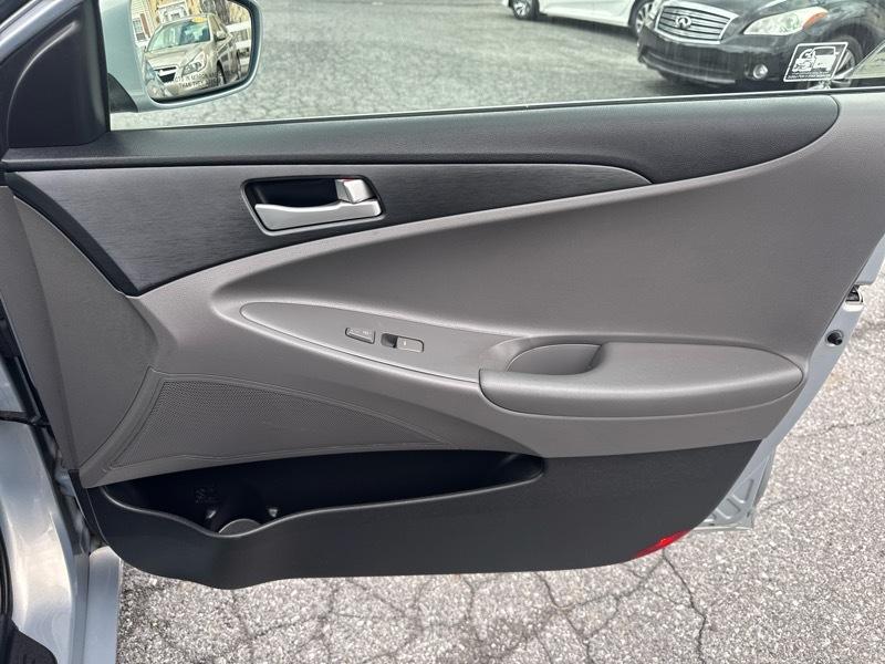 Hyundai Sonata GLS Auto 2011