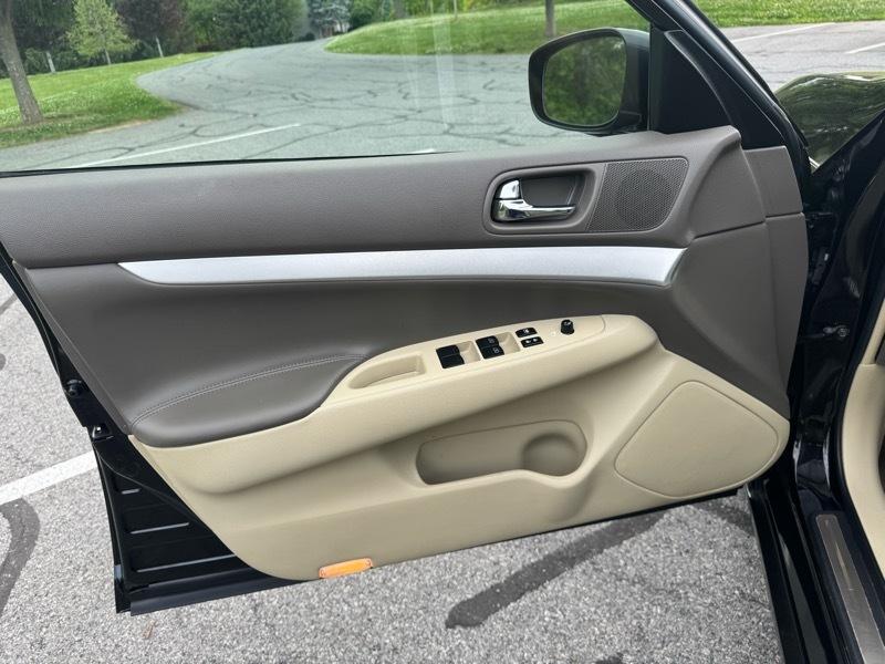 Infiniti G Sedan G37x AWD 2009