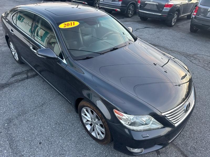 Lexus LS 460 L Luxury Sedan AWD 2011