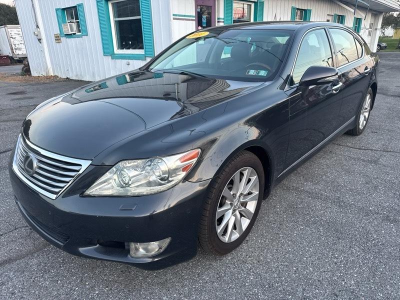 Lexus LS 460 L Luxury Sedan AWD 2011