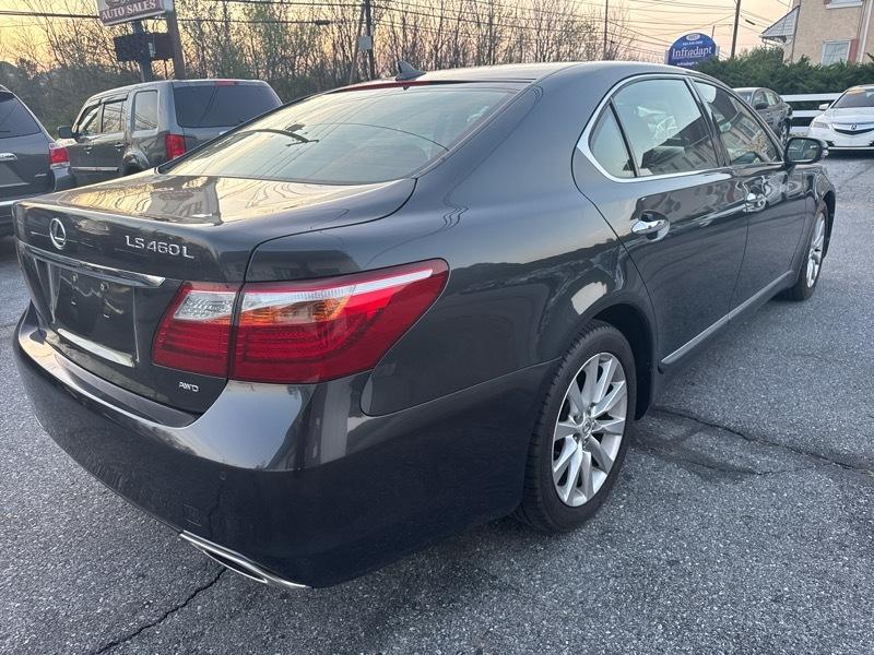 Lexus LS 460 L Luxury Sedan AWD 2011