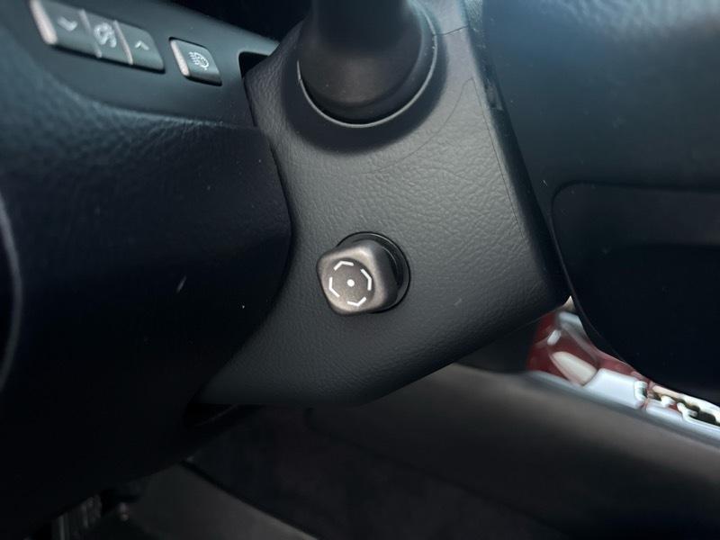 Lexus LS 460 L Luxury Sedan AWD 2011