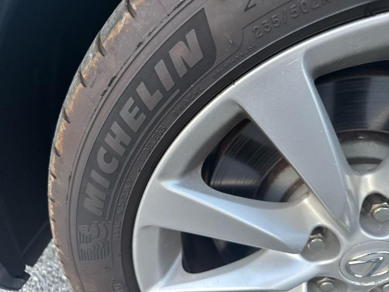 Lexus LS 460 L Luxury Sedan AWD 2011