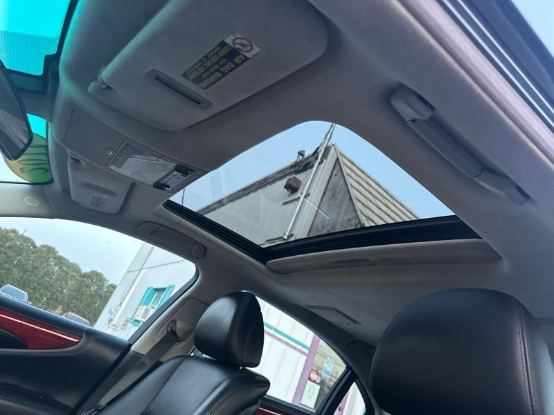 Lexus LS 460 L Luxury Sedan AWD 2011