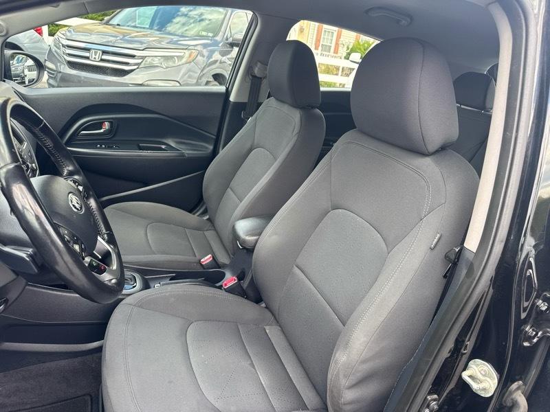 Kia Rio5 SX 2014