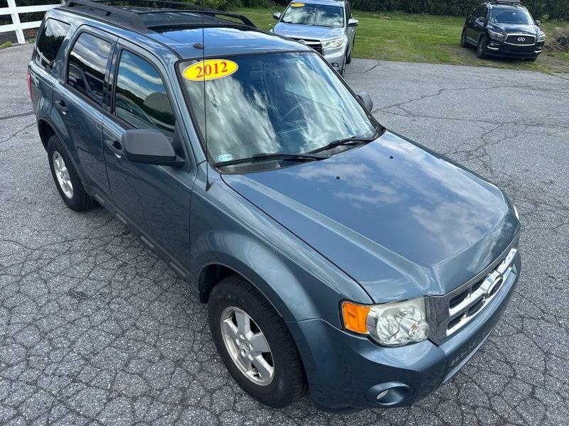 Ford Escape XLT 4WD 2012