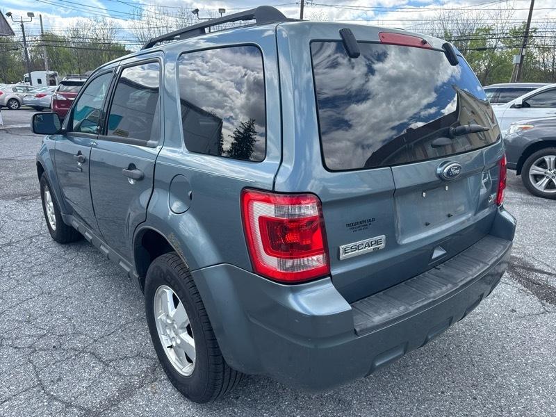 Ford Escape XLT 4WD 2012
