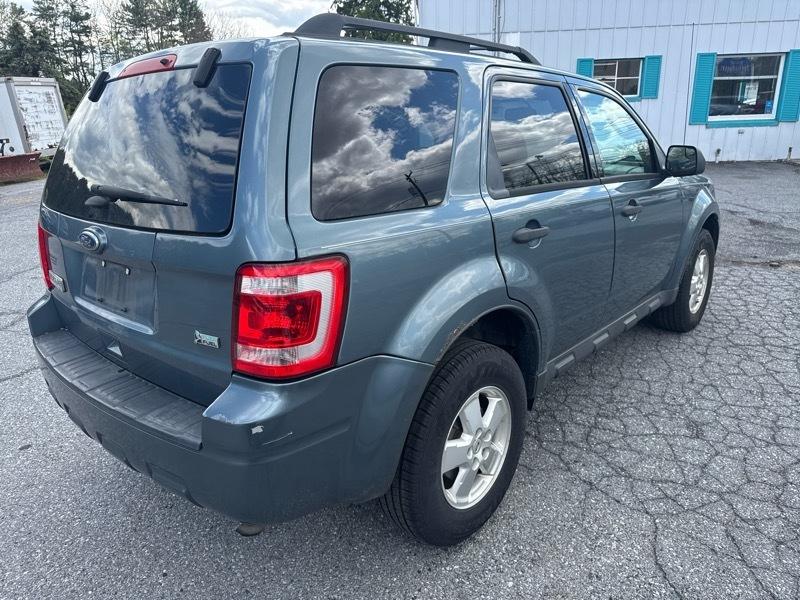 Ford Escape XLT 4WD 2012