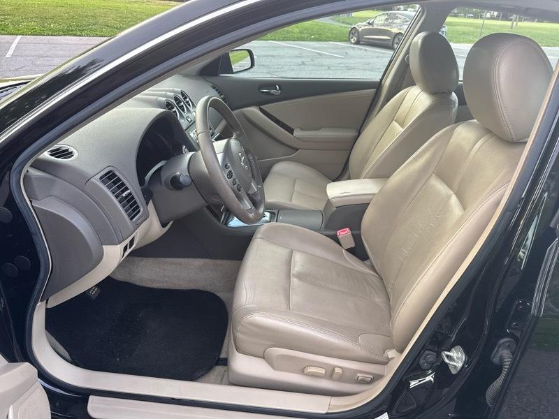 Nissan Altima 2.5 SL 2010