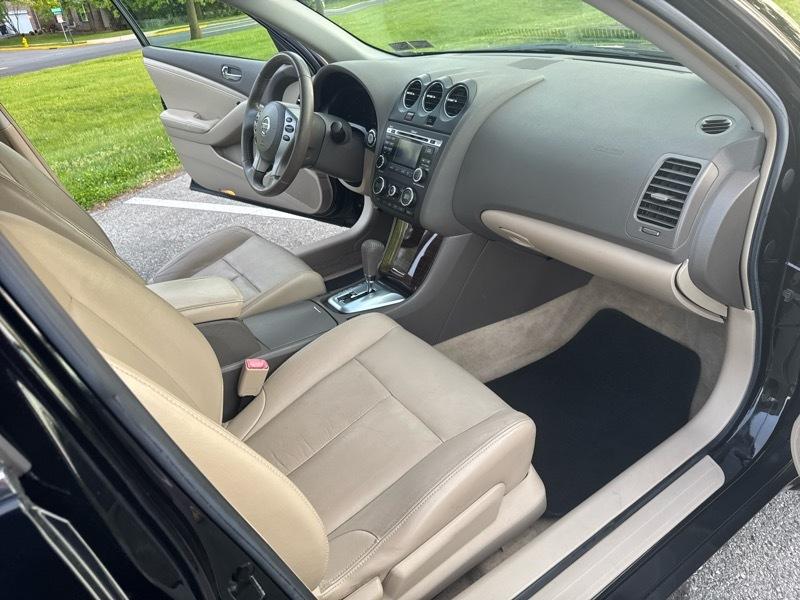 Nissan Altima 2.5 SL 2010