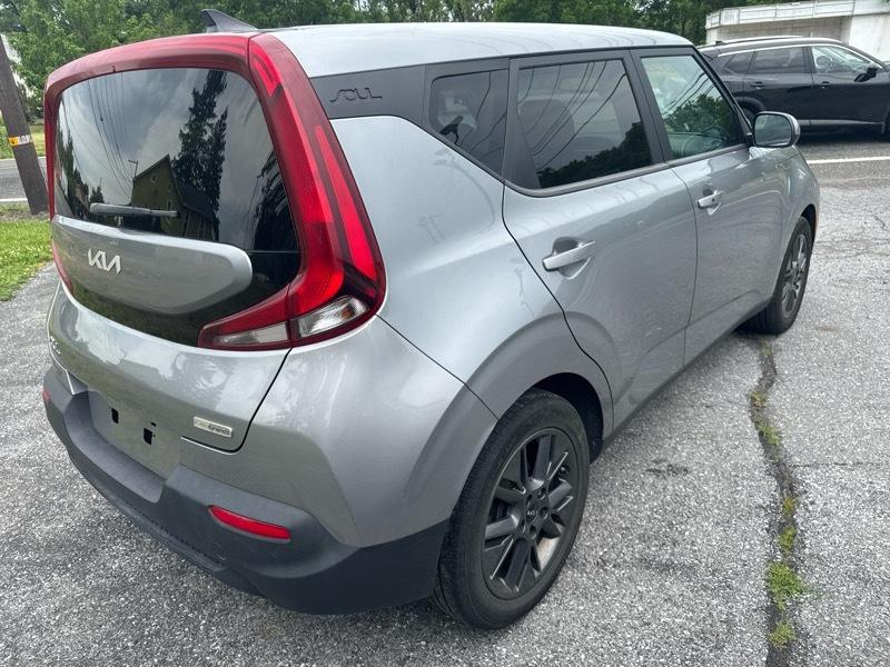 Kia Soul EX 2022