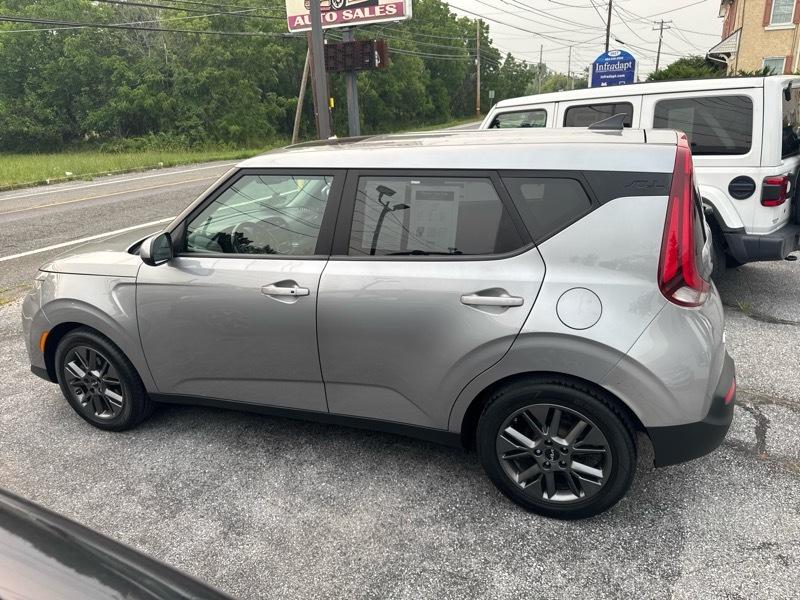 Kia Soul EX 2022