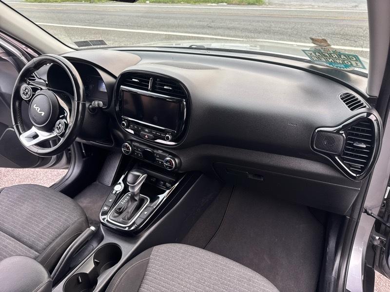 Kia Soul EX 2022