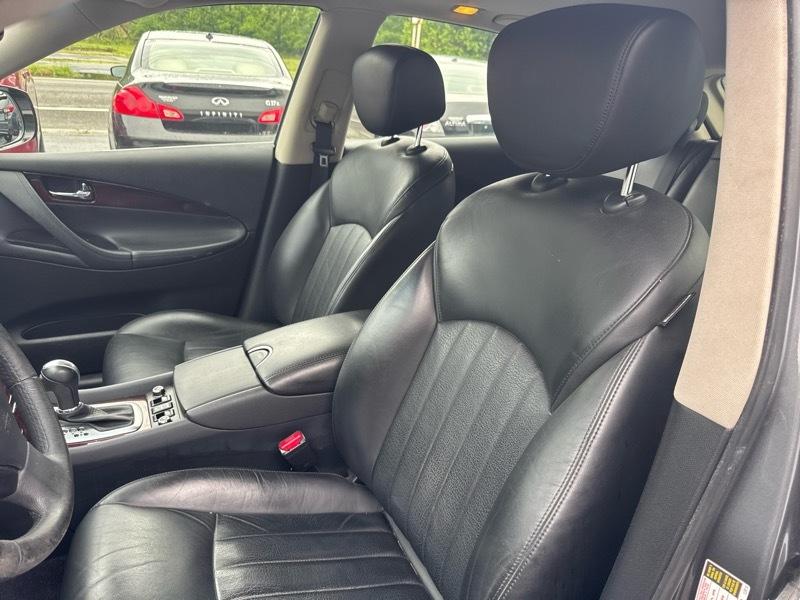 Infiniti QX50 4D SUV AWD 2016