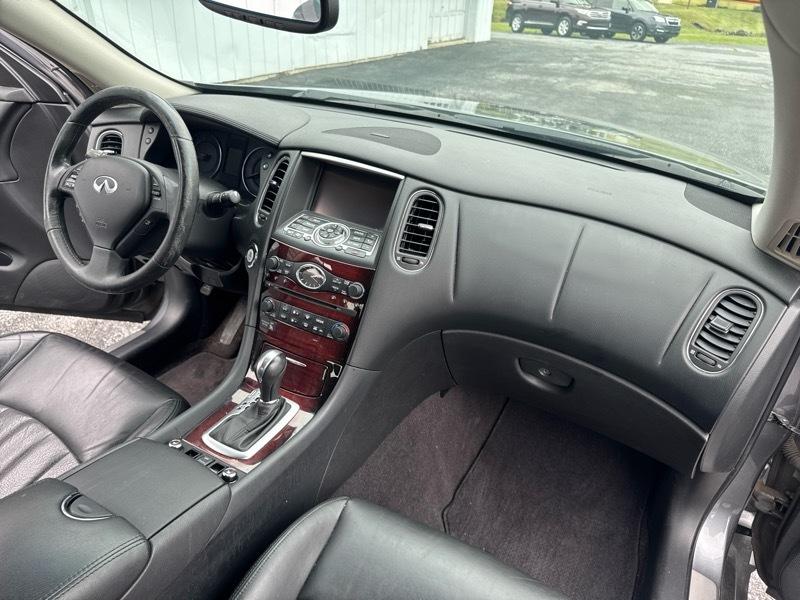 Infiniti QX50 4D SUV AWD 2016