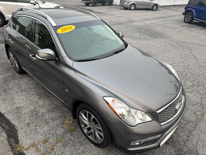 Infiniti QX50 4D SUV AWD 2016