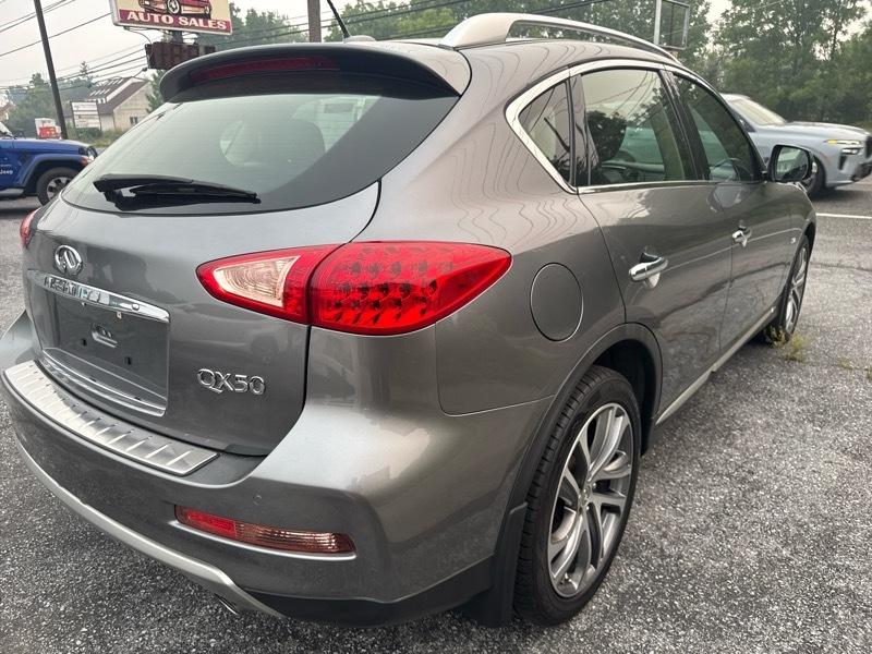 Infiniti QX50 4D SUV AWD 2016