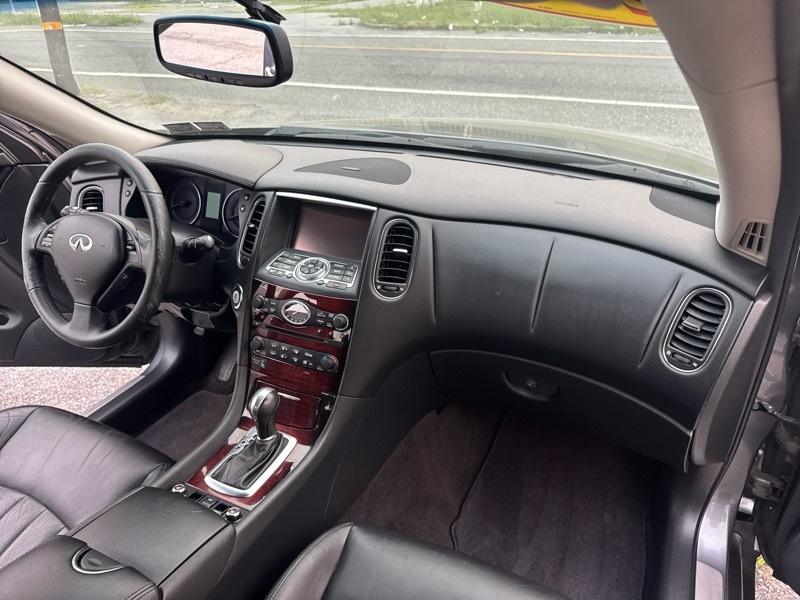 Infiniti QX50 4D SUV AWD 2016