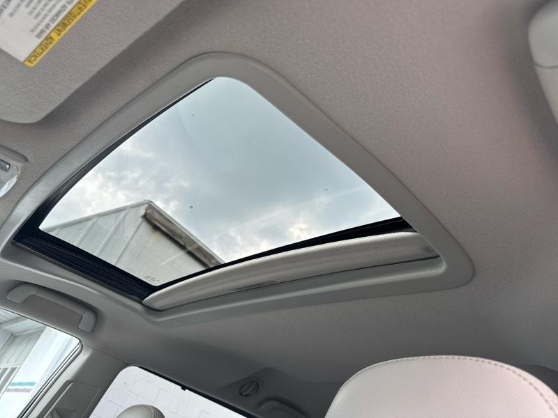 Toyota Sienna XLE FWD 8-Passenger V6 2014