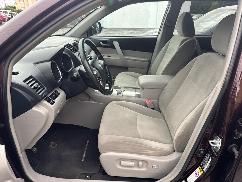 Toyota Highlander 4WD 2013