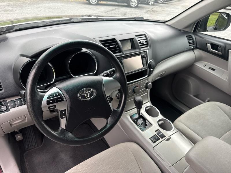 Toyota Highlander 4WD 2013