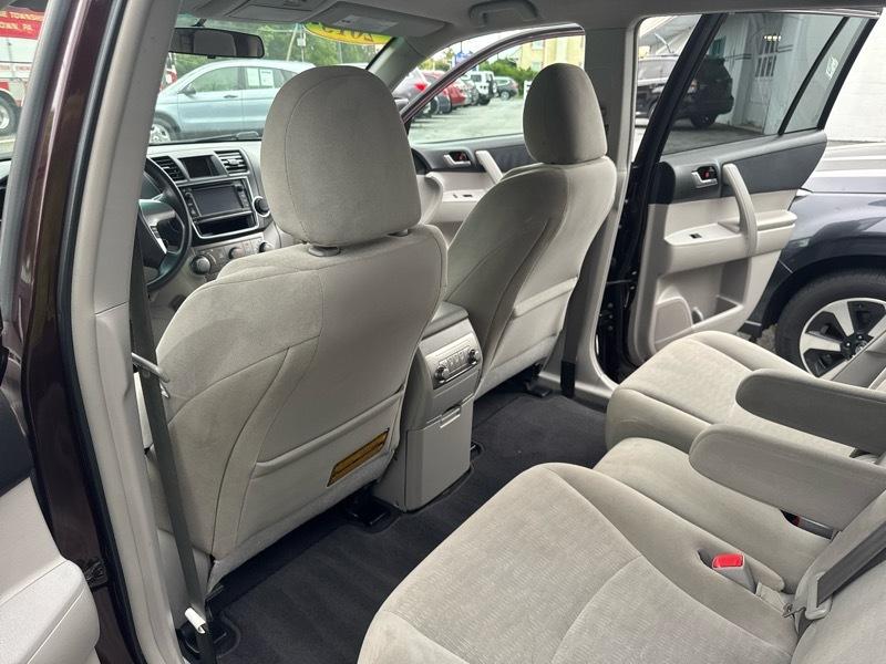 Toyota Highlander 4WD 2013