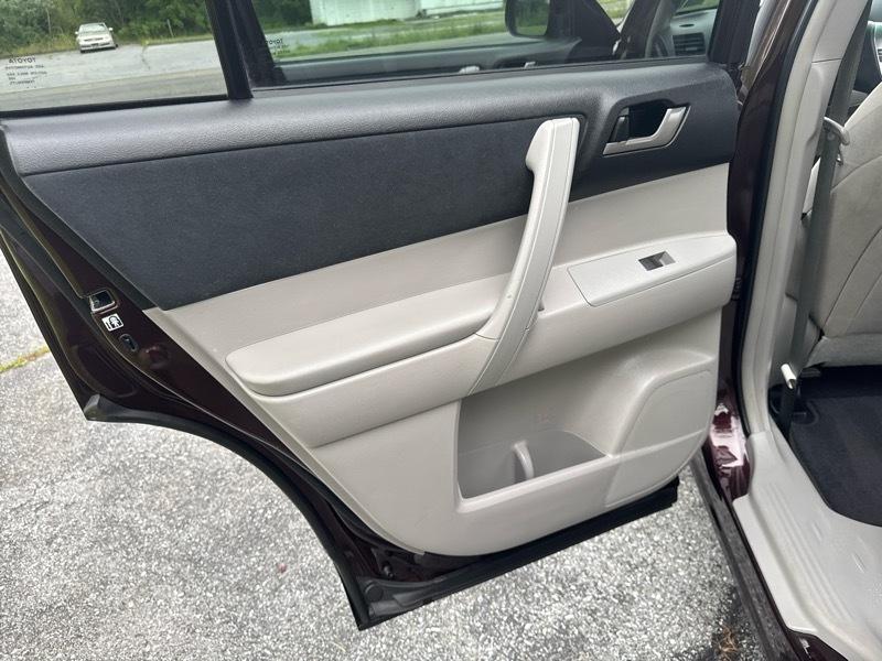 Toyota Highlander 4WD 2013