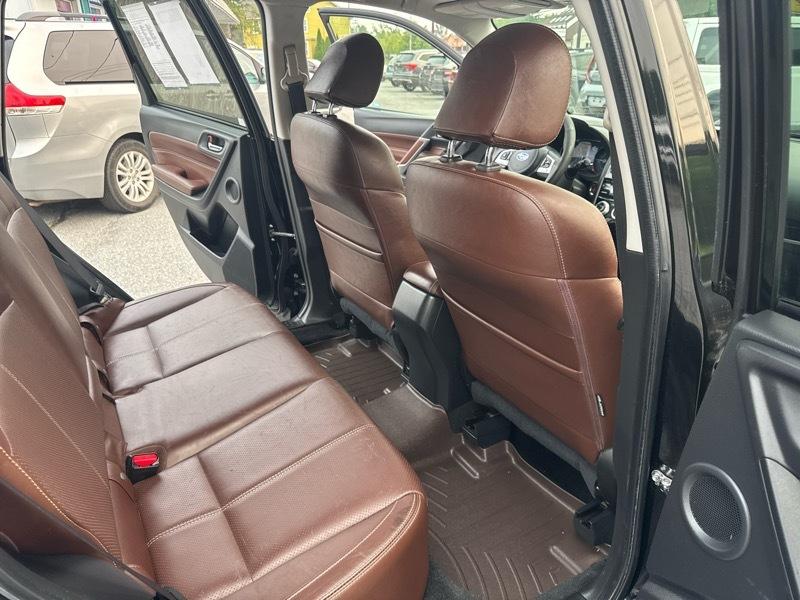 Subaru Forester 2.5i Touring 2017