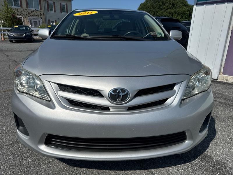 Toyota Corolla LE 2011