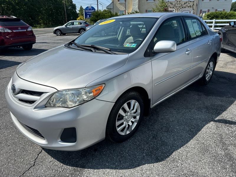 Toyota Corolla LE 2011