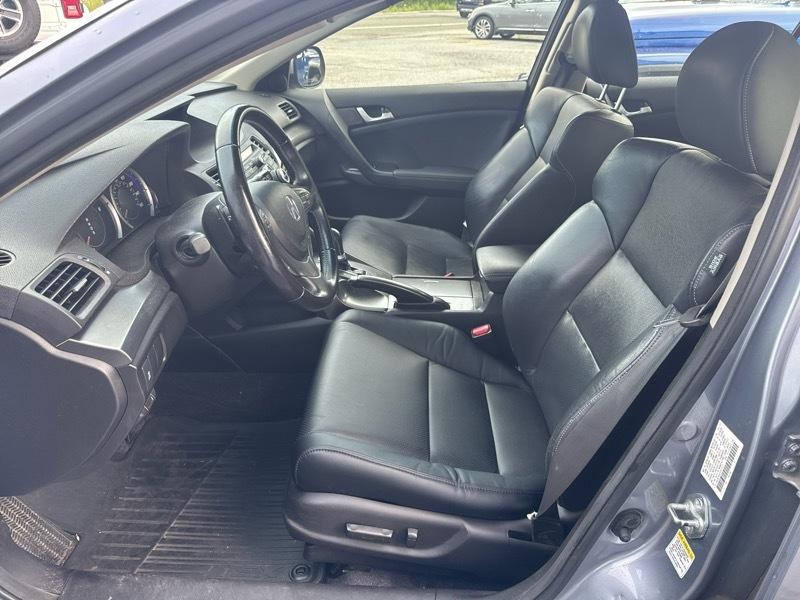 Acura TSX Sport Wagon 5-Spd AT w/ Technology Package 2012